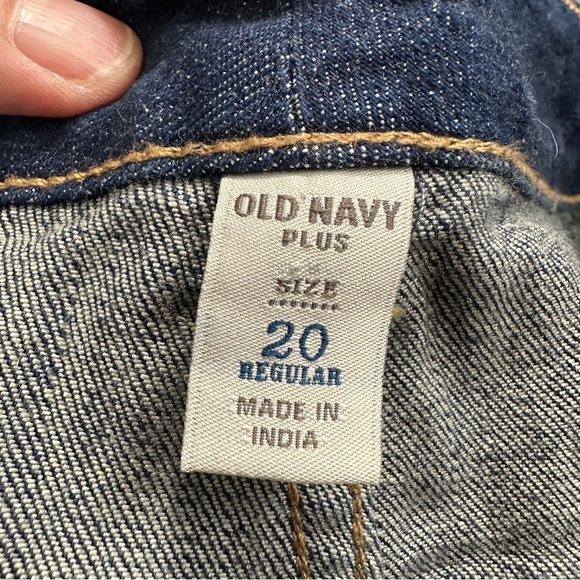 Old Navy Plus jeans, size 20, slight boot, med. dark wash, denim, casual - Picture 4 of 11